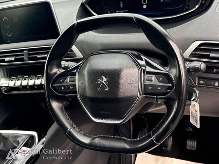 2018 Peugeot 5008 1.5HDI ACTIVE 7 Seater Model thumbnail