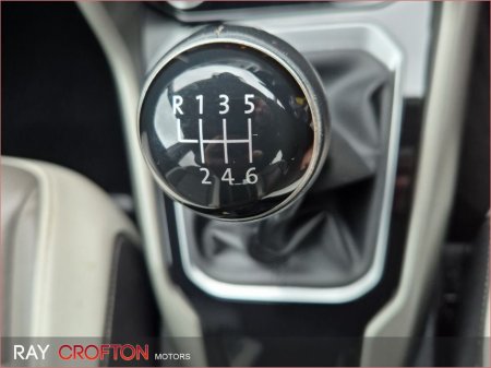 2021 Volkswagen T-Roc 1.0 TSI 110bhp Design €23,950 thumbnail