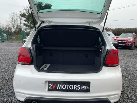 2014 Volkswagen Polo R LINE CL 1.6 TDI 90HP MANUAL 5SPEED 5DR €9,450 thumbnail