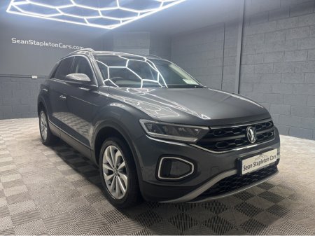 2022 Volkswagen T-Roc LIFE 1.0 TSI MANUAL 6SPEED FWD 1 €24,960 thumbnail