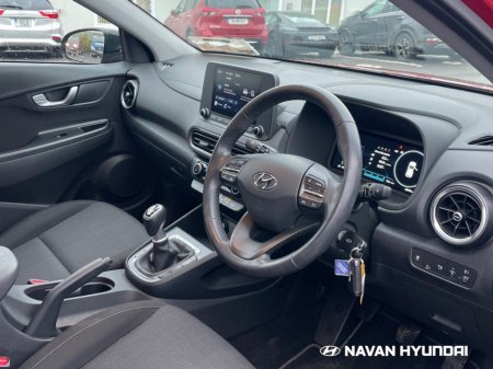 2022 Hyundai Kona 1.0 T-GDI Executive Two Tone Roof €25,950 thumbnail