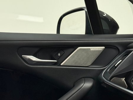 2020 Jaguar I-Pace EV400 S 400HP €24,990 thumbnail