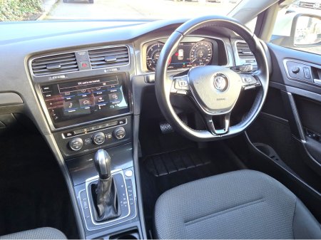 2020 Volkswagen Golf 2.0 TDi 150 DSG Comfortline - Ultra Low Miles €24,950 thumbnail