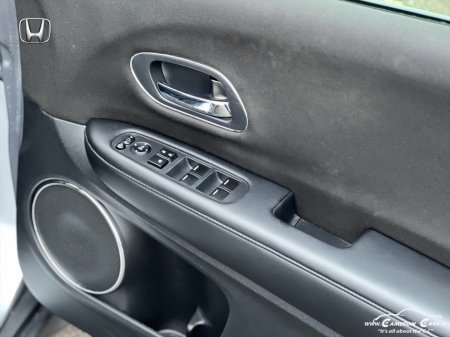 2018 Honda HR-V 1.5 VTEC WITH ONLY 57000km €18,950 thumbnail