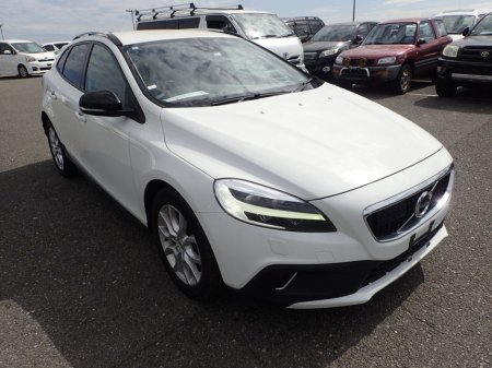 2019 Volvo V40 2.0D4 CROSS COUNTRY 5DR HATCHBACK AUTO // STUNNING CAR // ONLY 108,082KM'S // BUY WITH CONFIDENCE AA AND SIMI APPROVED DEALER 2026 // FINACE ARRANGED // ALL TRADE INS WELCOME // €18,950
