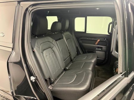 2023 Land Rover Defender X P400E FLAGSHIP MODEL €87,990 thumbnail