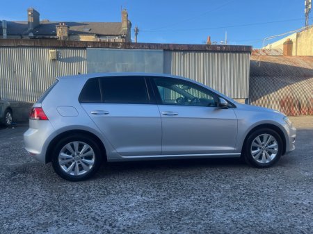 2016 Volkswagen Golf 1.2 COMFORTLINE AUTOMATIC €13,950 thumbnail