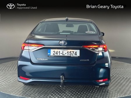 2024 Toyota Corolla LUNA SALOON Hybrid €28,950 thumbnail