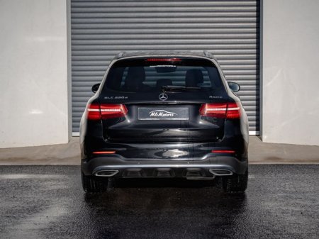 2018 Mercedes-Benz GLC Class 220D 4matic AMG Line 5DR Auto €30,950 thumbnail