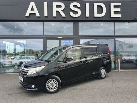 2014 Toyota Noah 7 SEATER * 1.8 SELF CHARGING HYBRID