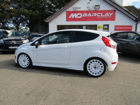 2016 Ford Fiesta Zetec-s 1.0 125PS S/s5spd 3DR €10,950 thumbnail