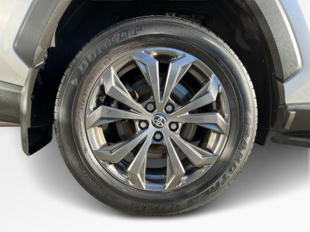 2023 Toyota Rav4 2.5 Hybrid AWD-i Platinum €44,950 thumbnail