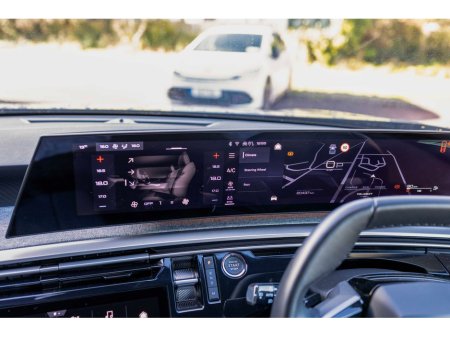 2025 Peugeot 5008 2025 Peugeot 5008 1.2 MHEV 145bhp E-DCS6 Allure €46,950 thumbnail