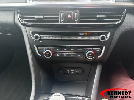 2018 Kia Optima SPORTWAGON 5DR EX €14,995 thumbnail