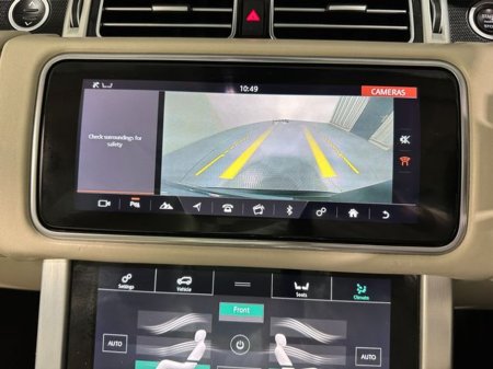 2020 Land Rover Range Rover Vogue P400e 202 €57,800 thumbnail