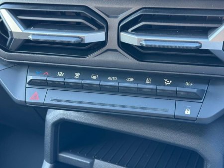 2026 Dacia Duster Petrol-Hybrid 140 BHP Journey €35,750 thumbnail