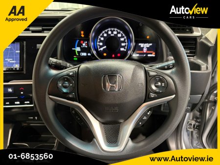 2019 Honda Jazz /Fit 1.5 Self-Charging Hybrid Automatic. AA APPROVED // FINANCE & NATIONWIDE DELIVERY AVAILABLE // SIMI DEALER €14,995 thumbnail