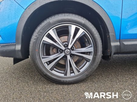 2019 Nissan Qashqai 1.5 DSL SV PREMIUM SS 18 4DR €19,925 thumbnail