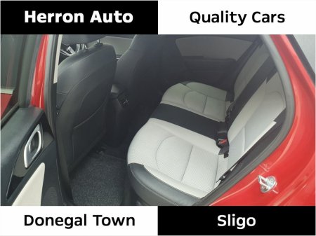 2021 Kia XCeed PHEV 1.6 AUTO €23,900 thumbnail