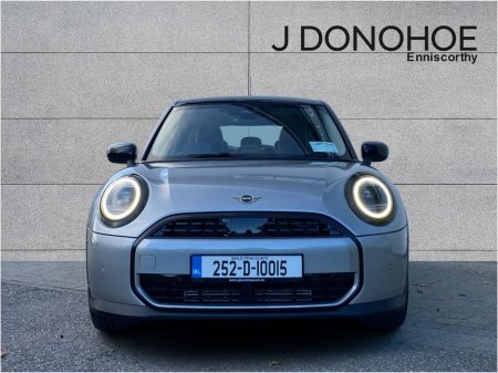 2025 MINI Hatch COOPER Cooper Classic Auto €39,950 thumbnail