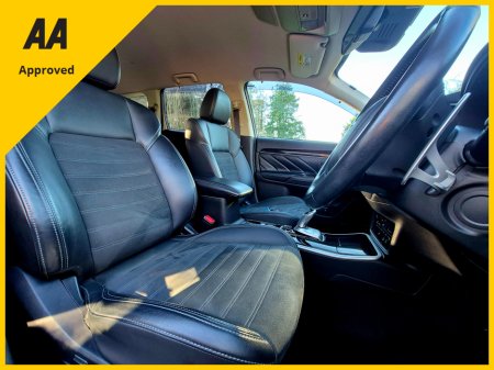 2020 Mitsubishi Outlander PHEV+4WD+AUTO €26,995 thumbnail