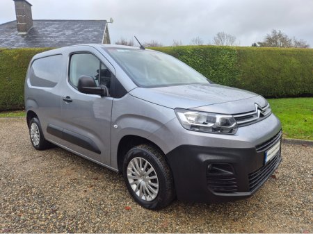 2022 Citroen Berlingo ENT BLUEHDI 100 MWB 6 650KG MY22 €16,250 thumbnail