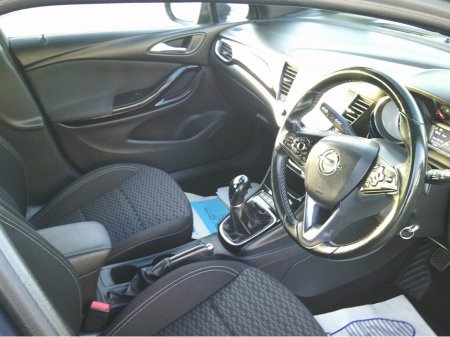 2016 Opel Astra NEW NCT 2028, SRI, €190 TAX, LOW KMS. S./HISTORY. €8,999 thumbnail