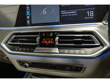 2022 BMW X5 xDrive45e M Sport €61,950 thumbnail