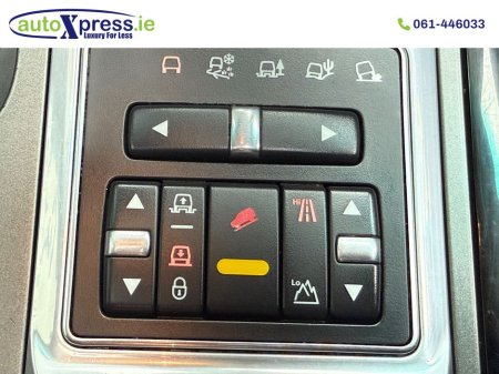 2011 Land Rover Range Rover Rangerover 4.4 TDV8 Vogue Auto €18,995 thumbnail