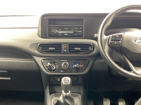 2024 Hyundai i10 i10 Classic thumbnail