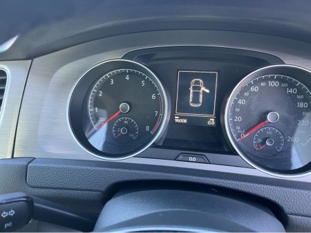 2017 Volkswagen Golf 1.2 TSI 5DR AUTO COMFORTLINE €13,950 thumbnail