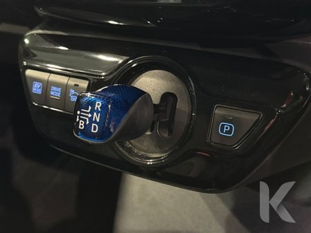 2020 Toyota Prius HYBRID 1.8L AUTOMATIC - MULTI FUNCTION STEERING WHEEL - CRUISE CONTROL - LANE KEEP ASSIST - HEATING / AC CONTROLS €17,450 thumbnail