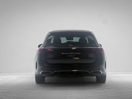 2024 Mercedes-Benz E Class E220D AMG LINE €62,990 thumbnail