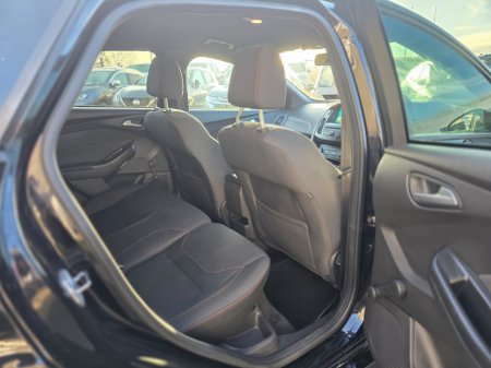 2018 Ford Focus 1.0 T ST-LINE ECOBOOST 1 140PS 5DR €12,900 thumbnail