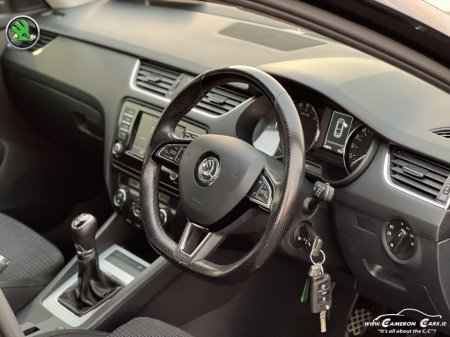 2016 Skoda Octavia STYLE 1.6 TDI CARPLAY XENON €9,950 thumbnail