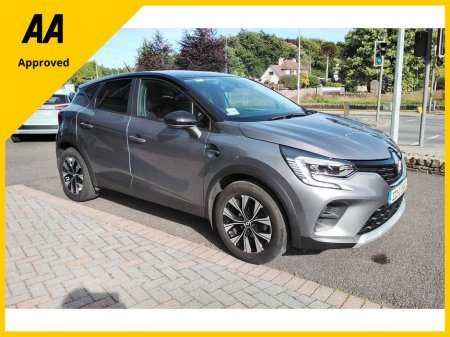 2022 Renault Captur Limited Naeb TCE 90 5DR €22,995