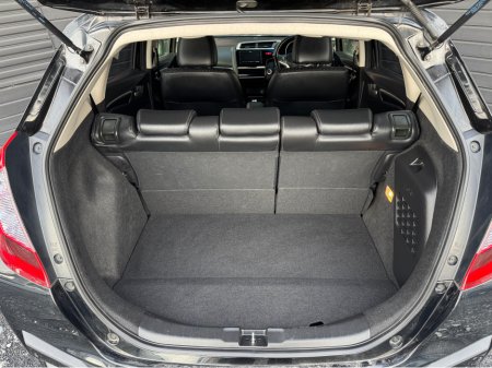 2016 Honda Fit 1.5 HYBRID AUTO €9,995 thumbnail