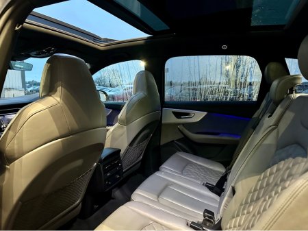 2024 Audi Q7 45 TDI 231 Q TIP S LINE 4DR €99,950 thumbnail