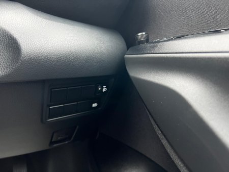 2025 Toyota Yaris Yaris Hybrid Luna €23,750 thumbnail