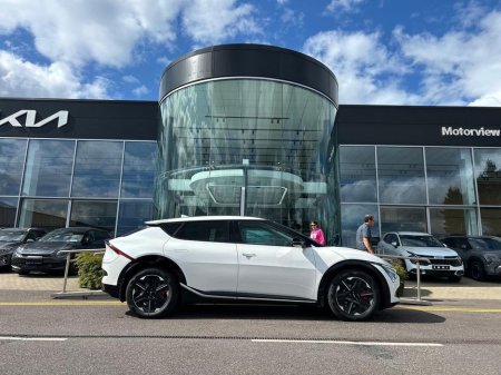 2026 Kia EV6 *EV6 SPORT *261 Reg Demo *Free home charger*7 year warranty, *0% finance* sunroof, Sports seats, electric seats, Apple CarPlay, Wireless charger 3 y €52,520