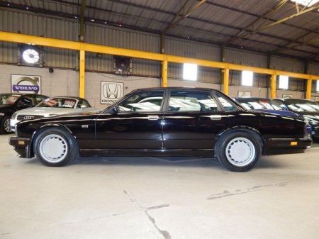 1990 Jaguar XJR JaguarSport // VERY RARE TWR XJR MODEL // MINT CONDITION // CURRENTLY ON CUSTOM PRIVATE UK PLATES // MASSIVE SERVICE HISTORY €16,500