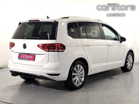 2019 Volkswagen Touran 1.4 PET Hi-Line AUTO MPV €23,880