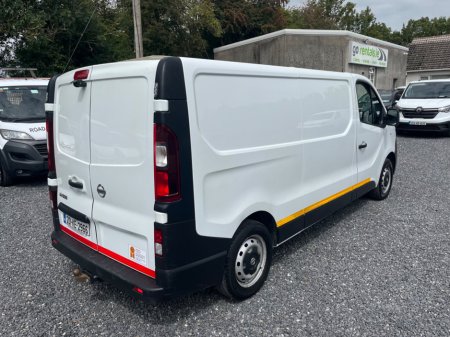 2020 Nissan NV300  €11,950