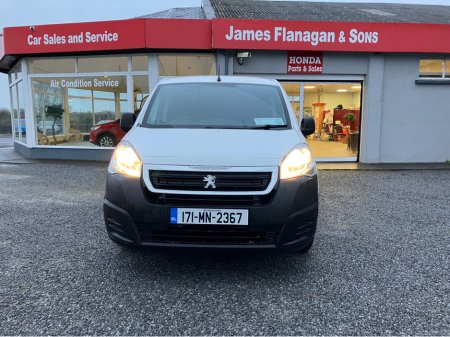 2017 Peugeot Partner 850 PROFESSIONAL L1 HD €8,500