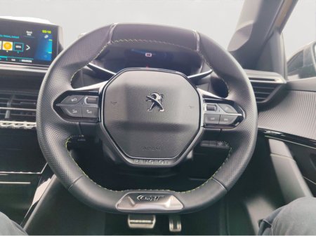 2023 Peugeot 208 Electric 136bhp (50 kWh) GT €21,950 thumbnail