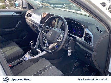 2023 Volkswagen T-Roc 1.0TSI 110BHP LIFE WITH REAR VIEW CAMERA €30,995
