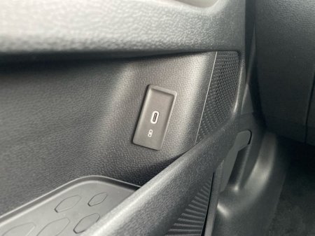 2025 Volkswagen ID.Buzz  €66,975 thumbnail