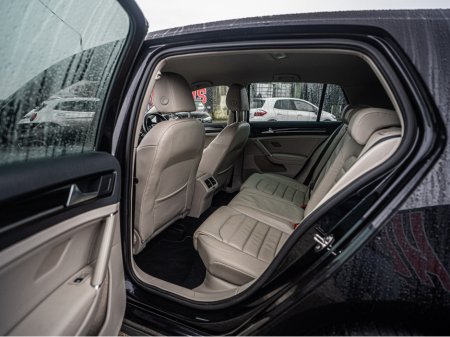 2017 Volkswagen Golf 2017 VW Golf 1.2tsi HIGHLINE/High spec/1yr warrant €16,888 thumbnail