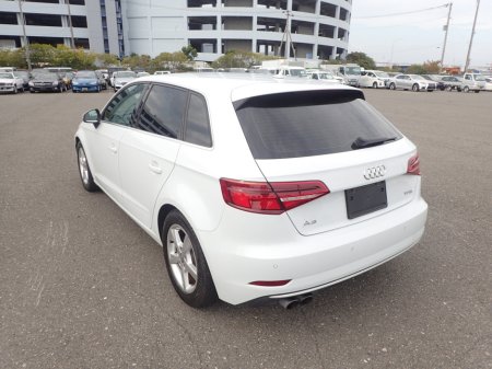 2018 Audi A3 1.4 TFSI SPORT PLUS LEATHER PETROL AUTOMATIC // VIRTUAL DASH // STUNNING CAR THROUGHOUT // FULL LEATHER // BLUETOOTH MEDIA // UPGRADED ALLOYS // FULL PARK ASSIST // REVERSING CAMERA €19,950 thumbnail