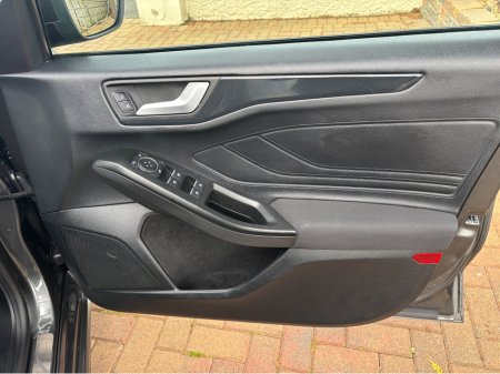 2019 Ford Focus C519 ST-L 4DR ST-LINE €16,450 thumbnail